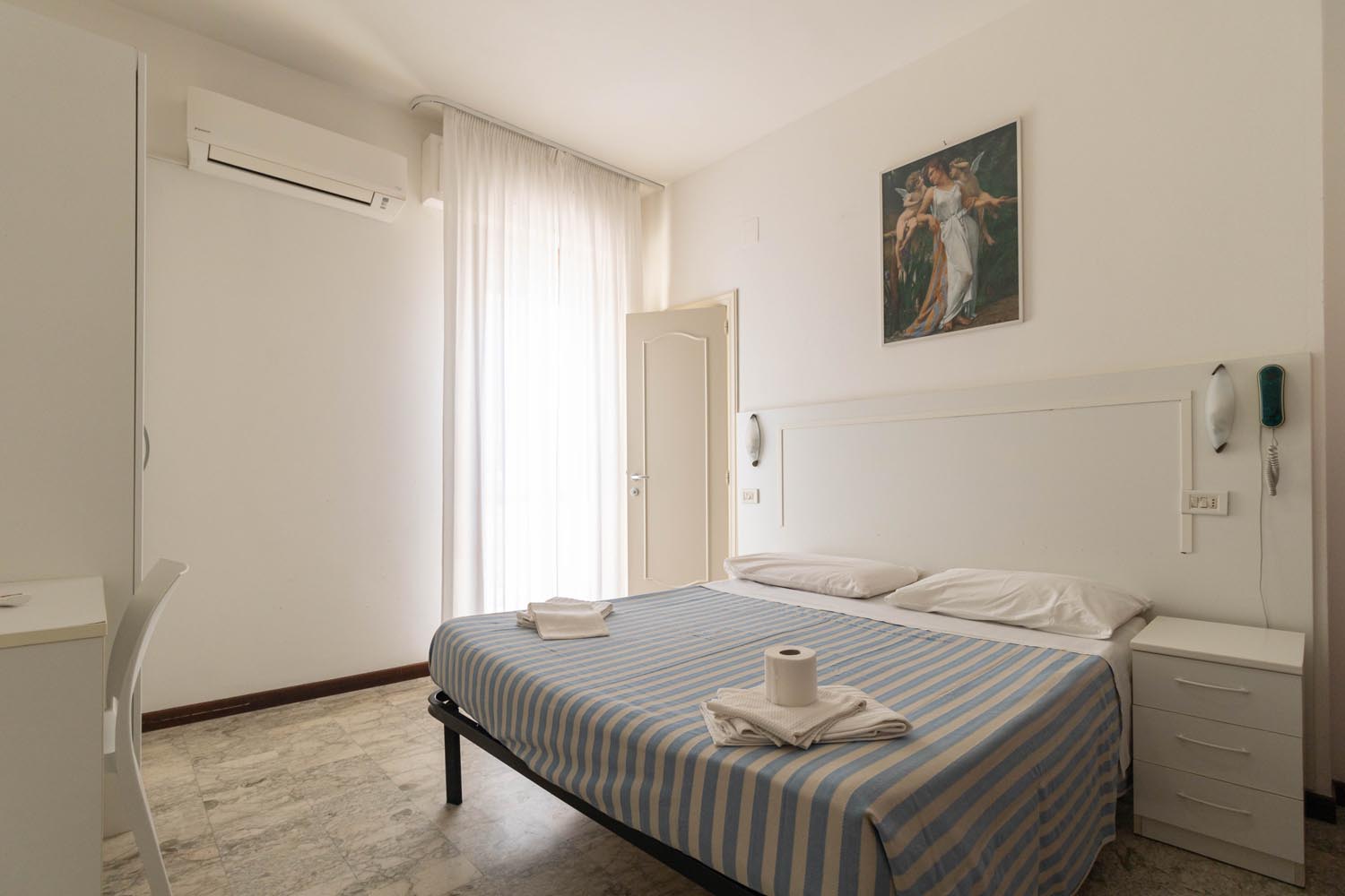 La camera al mattino